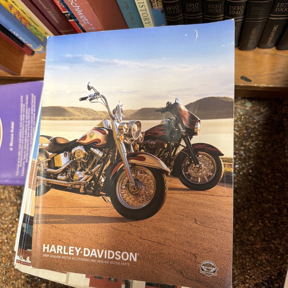 2009 Harley Davidson Genuine Motorcycle Parts and Accessories Catalog 822 Pages
